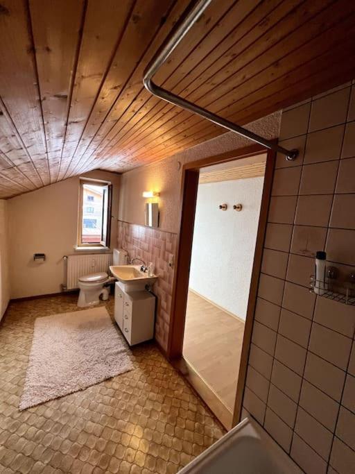 Schoene Unterkunft Mit Parkplatz Und Bikergarage Ohne Kueche Missen-Wilhams Exterior photo